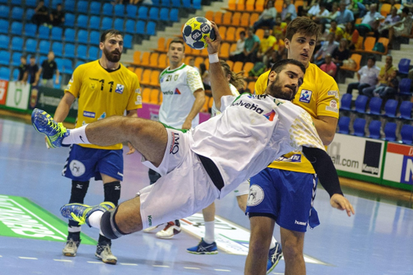 joueur handball match tir but