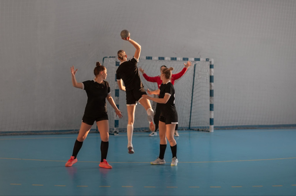 joueuse handball tir